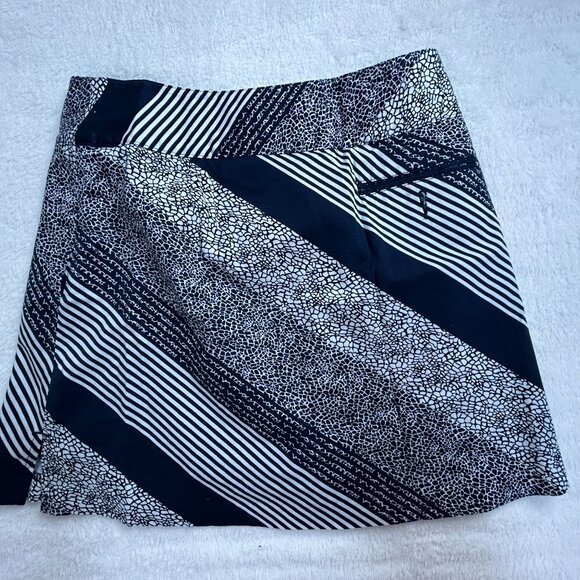 Lady Hagen Womens Size 2 A-Line Skirt With Geometric Pattern & Button Detail - Picture 2 of 11